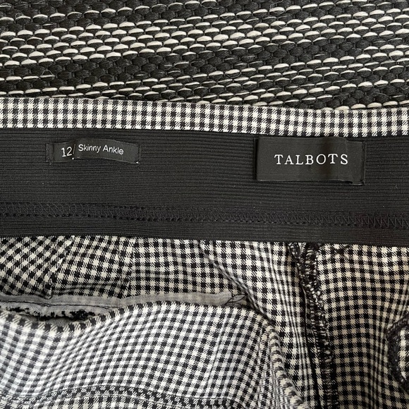 Talbots Monochrome Patterned Cropped Pants - Picture 3 of 5